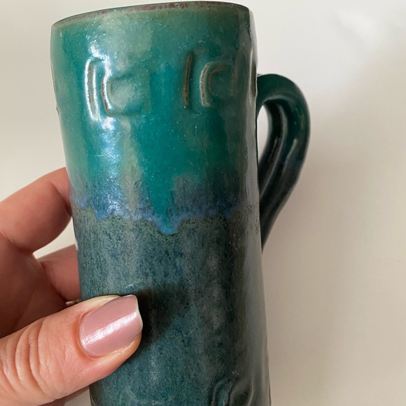 Hand made Pottery clay decorative Grove Green glaze set of 2 mugs, heavy - Picture 12 of 15